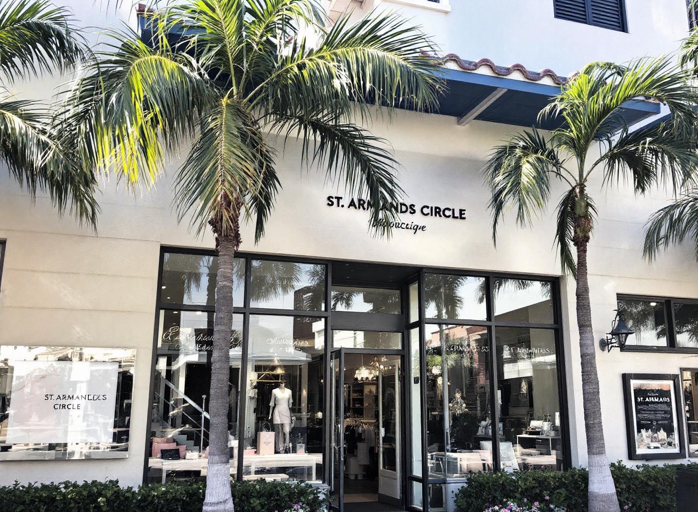 St. Armands Circle shops and dining